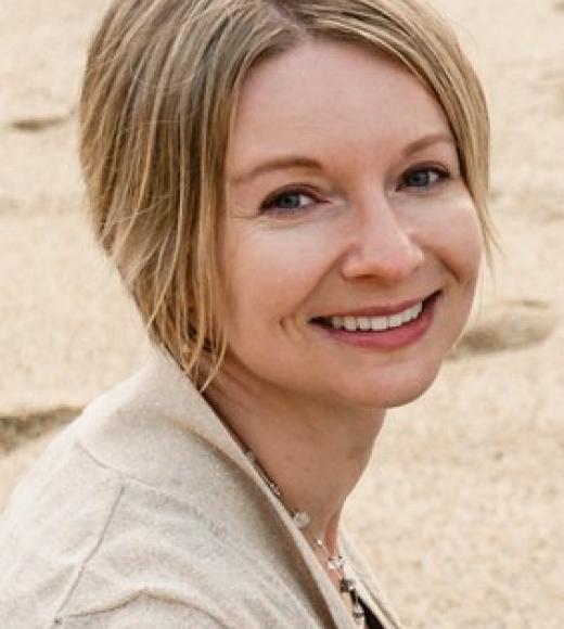 Nadia Smiecinska Portrait